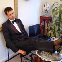 Ridgeway show his feet - Picture 7