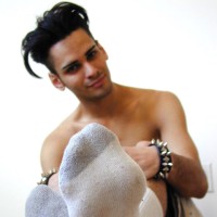 Australian boy shows off his socks - Picture 19