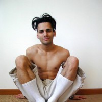 Australian boy shows off his socks - Picture 21