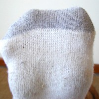 Australian boy shows off his socks - Picture 31