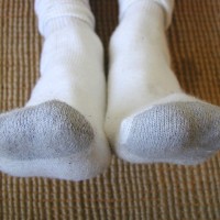 Australian boy shows off his socks - Picture 40