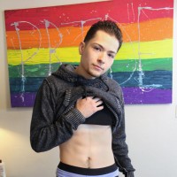 Damian Good strokes his cock - Picture 1