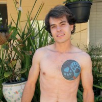 Will Jakov strokes his cock - Picture 2