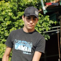 Esteban shows his cock - Picture 4