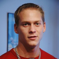 Daniel shows his cock - Picture 1
