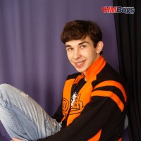 Cyprian shows his cock - Picture 1