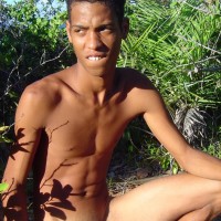Junior shows his cock - Picture 12