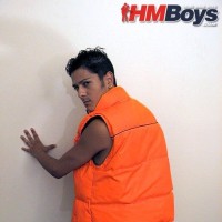 Xavier shows his cock - Picture 9