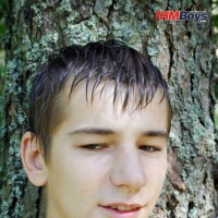 Justas masturbates in the woods - Picture 16