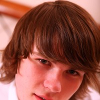 Christy shows his dick - Picture 1