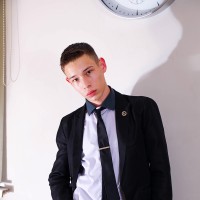 Jade in suit - Picture 1
