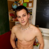 Bela at school - Picture 10