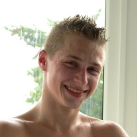 Maximilian shows his dick after pool - Picture 2