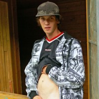 Adrian M cums outside - Picture 7