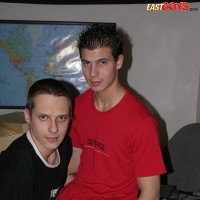 Two hot twinks fuck - Picture 3