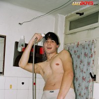 Elmer shows his big cock - Picture 9