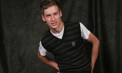 Horny twink gets naked