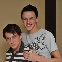Three handsome twink kings - Picture 1