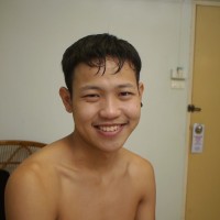 Toys and bareback - Picture 1