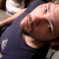 Billy Base strokes his cock - Picture 7