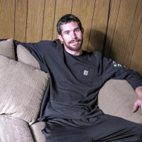 Hunter shows his cock - Picture 1
