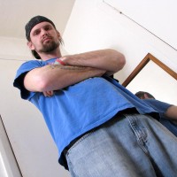 Nolan plays with his cock - Picture 2