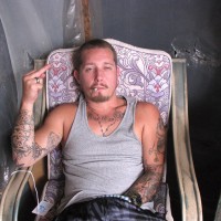 Lil Wyte plays with his dick - Picture 5