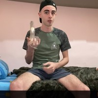 Jesse Evans Drains His Balls - Picture 1