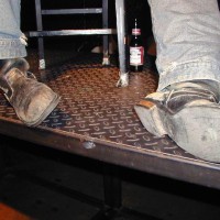 Mat shows his feet - Picture 1