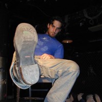 Mat shows his feet - Picture 2