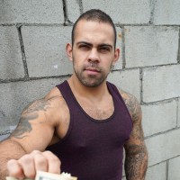 Lorenzo gets fucked for cash - Picture 1