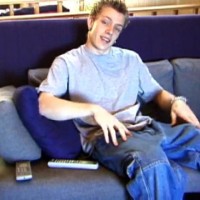 Shane beats off - Picture 1