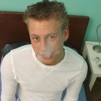 Keith Ledger jerks off smoking - Picture 2