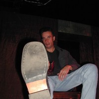 Michael shows off his socks - Picture 8