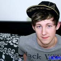 Cody Andrews shows his cock - Picture 3