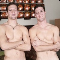 Hot Twins - Picture 24