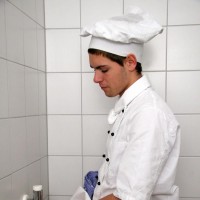 Alex in the kitchen - Picture 1