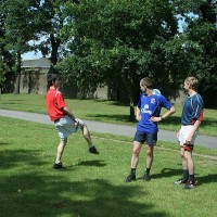 Beareback soccer players - Picture 4