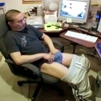 Jonny Sinclair jerks off - Picture 2