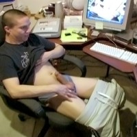 Jonny Sinclair jerks off - Picture 5