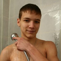 Russian stud exposes his dick - Picture 3