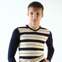 Russian dude exposes his dick - Picture 4