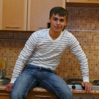 Russian boy shows off his body - Picture 1