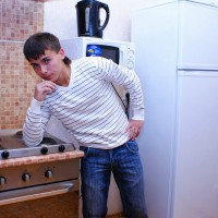 Russian boy shows off his body - Picture 4