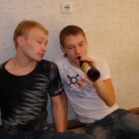 Drunk guys have sex - Picture 1