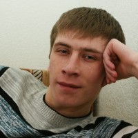 Russian boy pulls down his pants - Picture 3