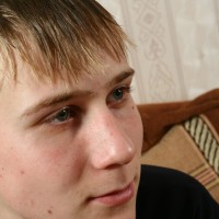 Russian stud posing naked - Picture 2