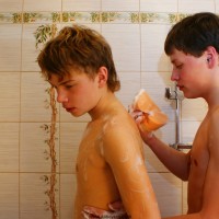 Russian guys have sex in the shower - Picture 13