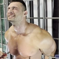 Officer Oleg in prison - Picture 21