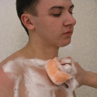 Two guys in the shower - Picture 7